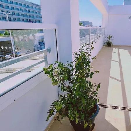 Sunrise 2 Apartment *